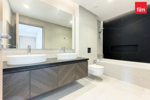Apartment in Business Bay, Dubai 4 bedrooms, 240.7 sq.m. № 145916 - photo 9