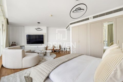 Снять в аренду квартиру в DIFC, Дубай: студию, 83.52м², № 145423 - фото 10