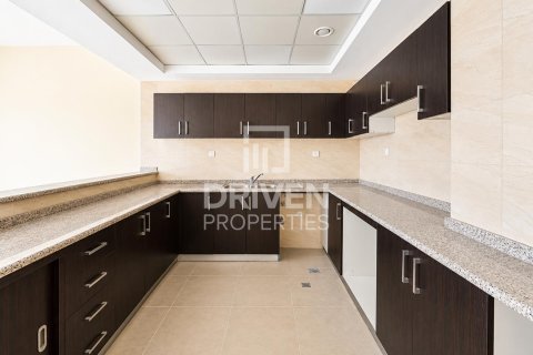 Villa en Dubai, 4 dormitorios, 414.44 m², № 144194 - foto 4