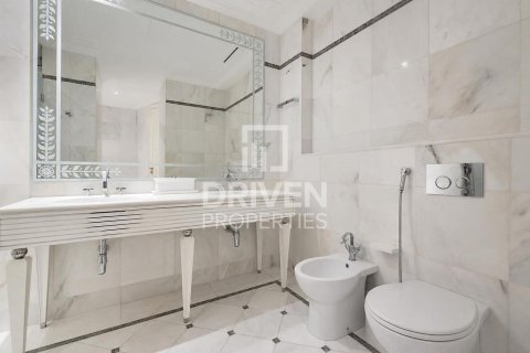 Dúplex en Palazzo Versace, Culture Village, Dubai, 3 dormitorios, 472.32 m², № 144341 - foto 22