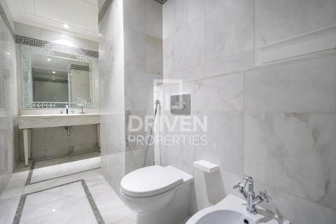 Dúplex en Palazzo Versace, Culture Village, Dubai, 3 dormitorios, 472.32 m², № 144341 - foto 21