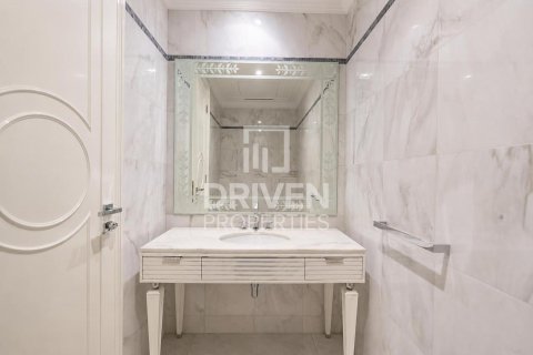 Dúplex en Palazzo Versace, Culture Village, Dubai, 3 dormitorios, 472.32 m², № 144341 - foto 20