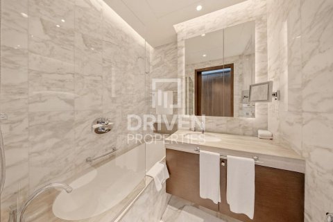 Снять в аренду квартиру в The Address Residence Fountain Views, Даунтаун Дубай (Даунтаун Бурдж Дубай), Дубай: 4 спальни, 251.21м², № 145509 - фото 15