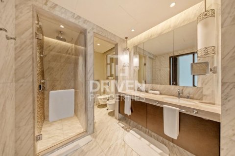 Снять в аренду квартиру в The Address Residence Fountain Views, Даунтаун Дубай (Даунтаун Бурдж Дубай), Дубай: 4 спальни, 251.21м², № 145509 - фото 16