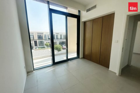Villa in Dubai 4 bedrooms, 261.6 sq.m. № 143888 - photo 5