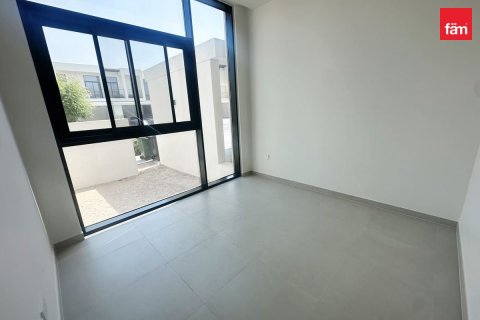 Villa in Dubai 4 bedrooms, 261.6 sq.m. № 143888 - photo 4