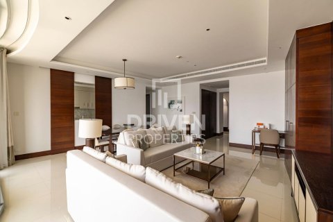 Apartment in The Address Sky View Towers, Downtown Dubai (Downtown Burj Dubai), Dubai 3 bedrooms, 187.57 sq.m. № 145116 - photo 2