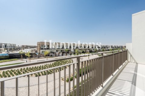 Villa in Dubai South (Dubai World Central), Dubai 4 bedrooms, 219.43688600 sq.m. № 143793 - photo 17