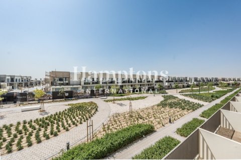 Villa in Dubai South (Dubai World Central), Dubai 4 bedrooms, 219.43688600 sq.m. № 143793 - photo 6