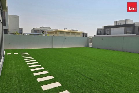 Villa in Dubai 4 bedrooms, 529.7 sq.m. № 143989 - photo 13