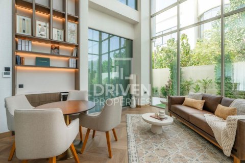 Villa en La Mer, Jumeirah, Dubai, 5 dormitorios, 704.76 m², № 144628 - foto 7