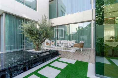 Villa en La Mer, Jumeirah, Dubai, 5 dormitorios, 704.76 m², № 144628 - foto 21