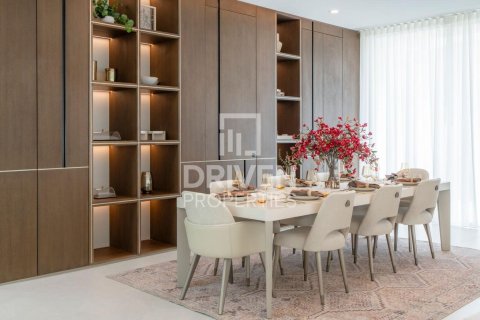 Villa en La Mer, Jumeirah, Dubai, 5 dormitorios, 704.76 m², № 144628 - foto 13