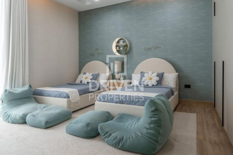 Villa en La Mer, Jumeirah, Dubai, 5 dormitorios, 704.76 m², № 144628 - foto 8