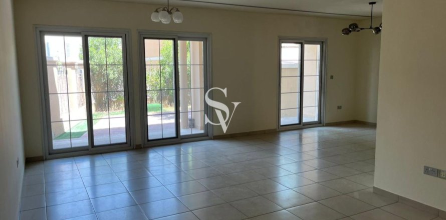تاون هاوس في District 12, دائرة قرية جميرا, دبي 3 غرف نوم, 317 م² رقم 115598