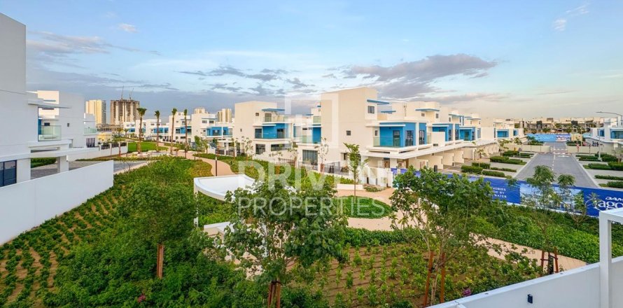 Townhouse in Damac Lagoons, Dubai 4 bedrooms, 144 sq.m. № 145114