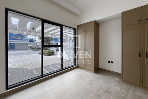 Townhouse in Damac Lagoons, Dubai 4 bedrooms, 144 sq.m. № 145114 - photo 9