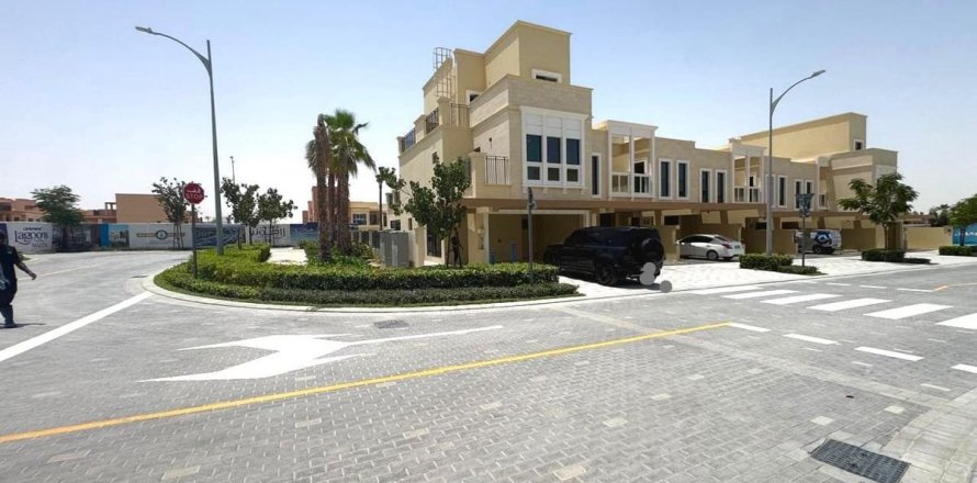 Maison de ville à Dubai, 5 chambres, 219.5 m², № 143312
