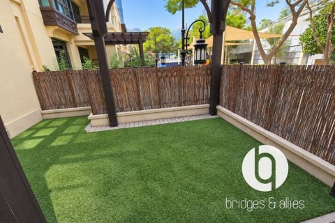 Appartement à Old Town, Dubai, 1 chambre, 125 m², № 143781