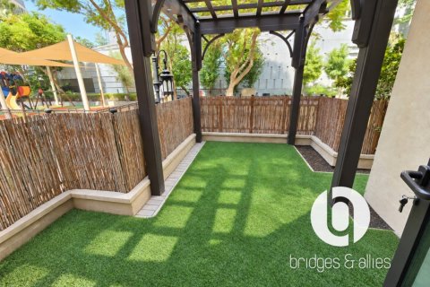 Appartement à Old Town, Dubai, 1 chambre, 125 m², № 143781 - photo 3