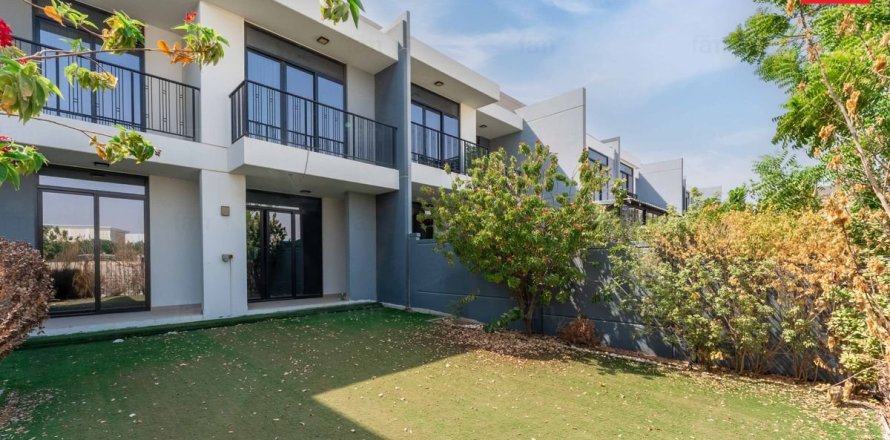 Maison de ville à Motor City, Dubai, 3 chambres, 241.1 m², № 143665