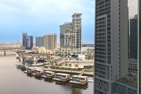 Appartement à Business Bay, Dubai, 1 chambre, 83.24 m², № 144890 - photo 1
