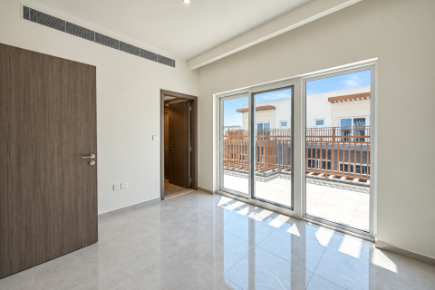 Villa à Dubai, 4 chambres, 219 m², № 143579 - photo 16