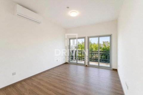 Villa à District 16, Jumeirah Village Circle, Dubai, 2 chambres, 767.01 m², № 144107 - photo 8