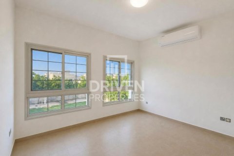 Villa à District 16, Jumeirah Village Circle, Dubai, 2 chambres, 767.01 m², № 144107 - photo 4