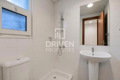 Villa à District 16, Jumeirah Village Circle, Dubai, 2 chambres, 767.01 m², № 144107 - photo 13