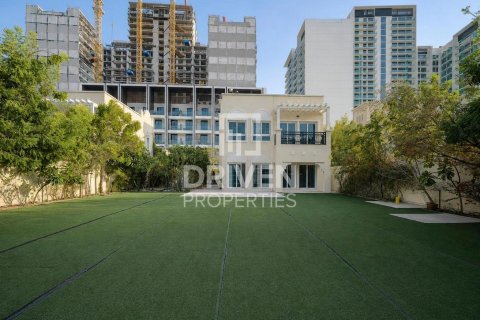 Villa à District 16, Jumeirah Village Circle, Dubai, 2 chambres, 767.01 m², № 144107 - photo 21