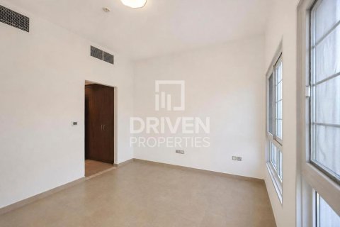 Villa à District 16, Jumeirah Village Circle, Dubai, 2 chambres, 767.01 m², № 144107 - photo 6