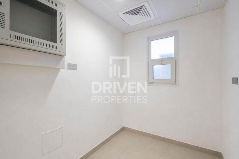 Villa à District 16, Jumeirah Village Circle, Dubai, 2 chambres, 767.01 m², № 144107 - photo 12