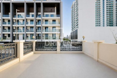 Villa à District 16, Jumeirah Village Circle, Dubai, 2 chambres, 767.01 m², № 144107 - photo 25