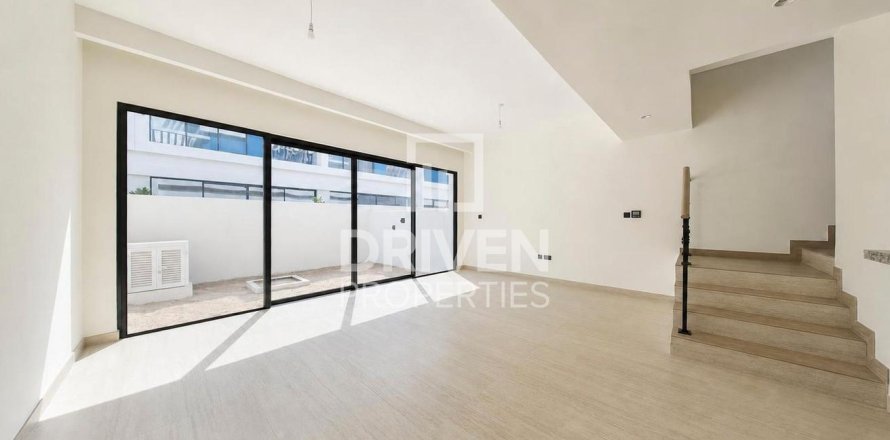 Таунхаус в Damac Lagoons, Дубай, 5 спален, 144м², № 145654