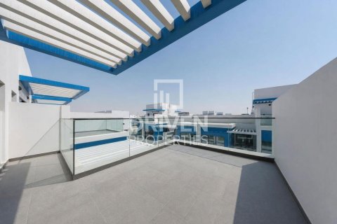 Снять в аренду таунхаус в Damac Lagoons, Дубай: 5 спален, 144м², № 145654 - фото 21