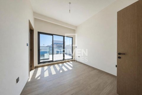 Снять в аренду таунхаус в Damac Lagoons, Дубай: 5 спален, 144м², № 145654 - фото 11
