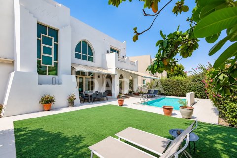 Villa en Jumeirah Islands, Dubai, 4 dormitorios, 506 m², № 143528 - foto 26