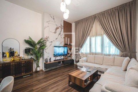Appartement à Jumeirah Village Triangle, Dubai, 2 chambres, 131.46 m², № 144140