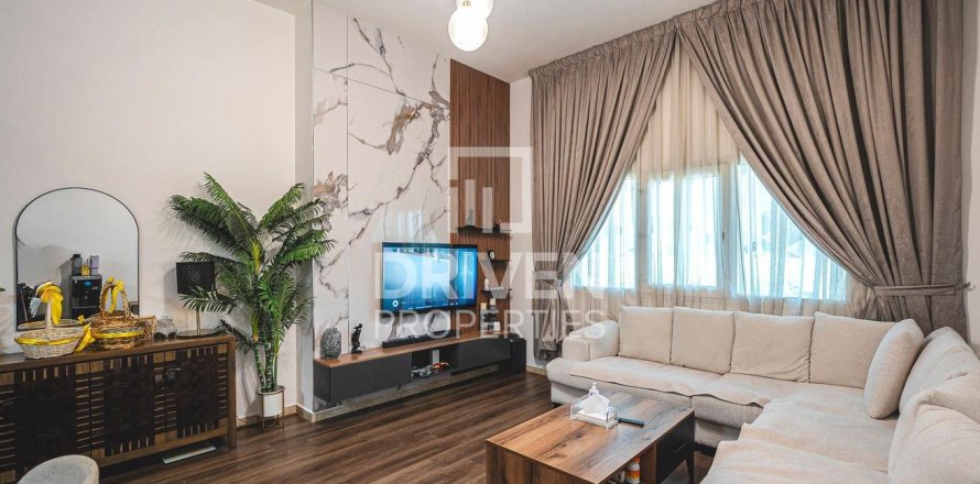 Appartement à Jumeirah Village Triangle, Dubai, 2 chambres, 131.46 m², № 144140