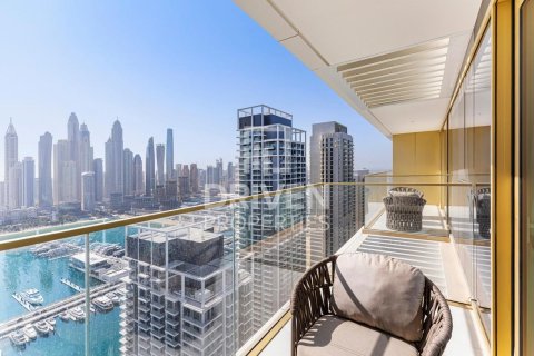 Apartment in EMAAR Beachfront, Dubai Harbour, Dubai 2 bedrooms, 123.28 sq.m. № 145357
