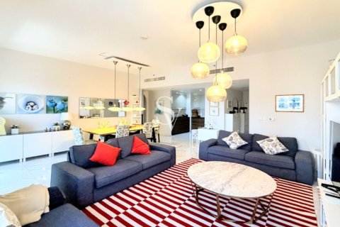 Apartment in Rimal, Jumeirah Beach Residence, Dubai 2 bedrooms, 131 sq.m. № 113222