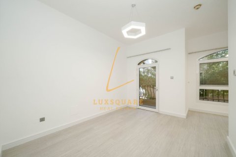 Villa à Jumeirah Village Circle, Dubai, 3 chambres, 142 m², № 143760 - photo 14