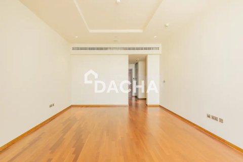 Apartment in Tiara Residences, Palm Jumeirah, Dubai 3 bedrooms, 222 sq.m. № 143511 - photo 10
