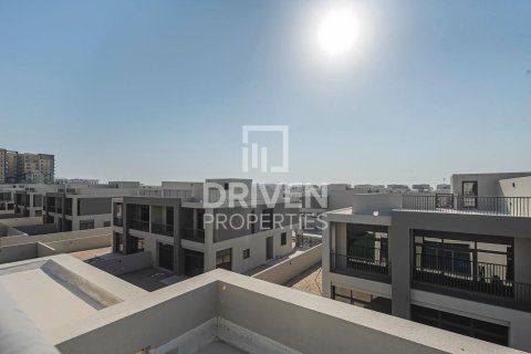 Villa en Dubai South (Dubai World Central), Dubai, 5 dormitorios, 902.46 m², № 144747 - foto 19