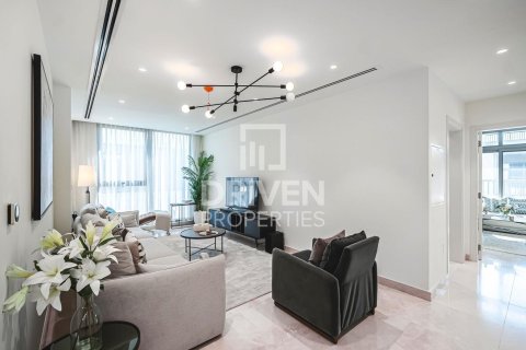 Villa en Dubai South (Dubai World Central), Dubai, 5 dormitorios, 902.46 m², № 144747