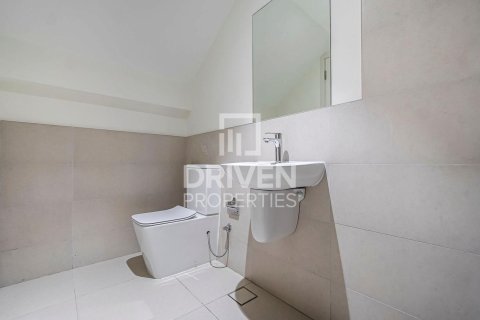 Villa en Dubai South (Dubai World Central), Dubai, 5 dormitorios, 902.46 m², № 144747 - foto 17