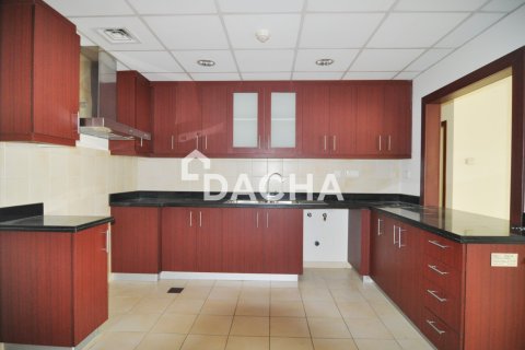 Appartement à Rimal, Jumeirah Beach Residence, Dubai, 3 chambres, 179 m², № 143515 - photo 10