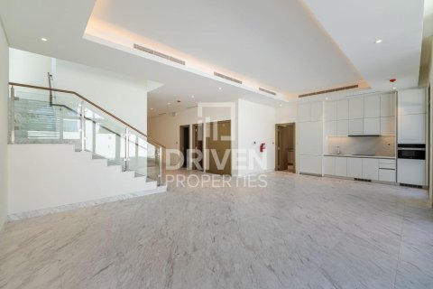 Villa en District One, Mohammed Bin Rashid City, Dubai, 4 dormitorios, 595.69 m², № 144365
