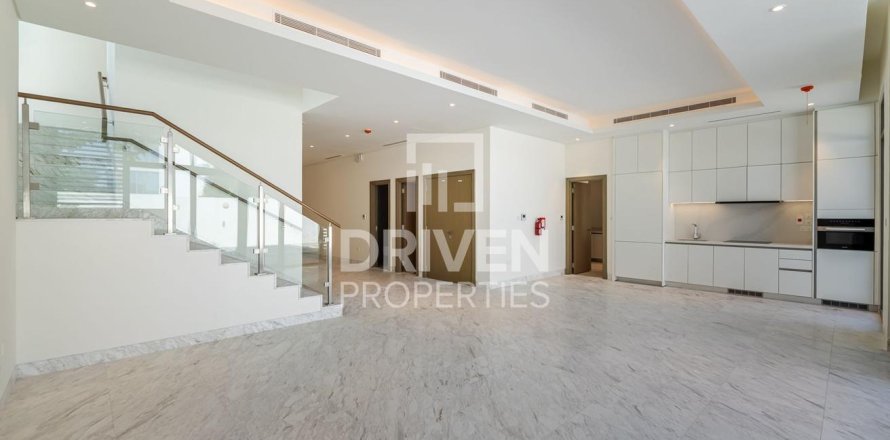 Villa en District One, Mohammed Bin Rashid City, Dubai, 4 dormitorios, 595.69 m², № 144365